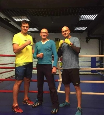 Тренировки по боксу групповые  Клуб единоборств "Груша" (12 тренировок) - купить в Чапамо